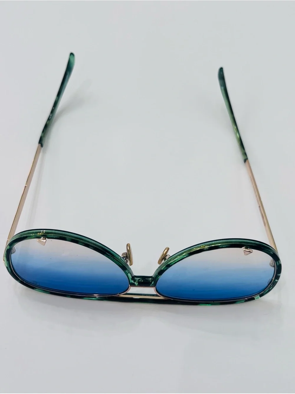 Coastal Cowgirl Gradient Aviator Sunglasses with Green Tortoiseshell Frame NWOT
